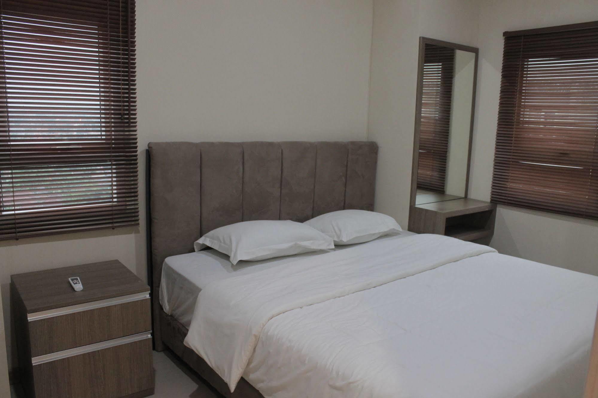 Myrooms Бекаси Екстериор снимка