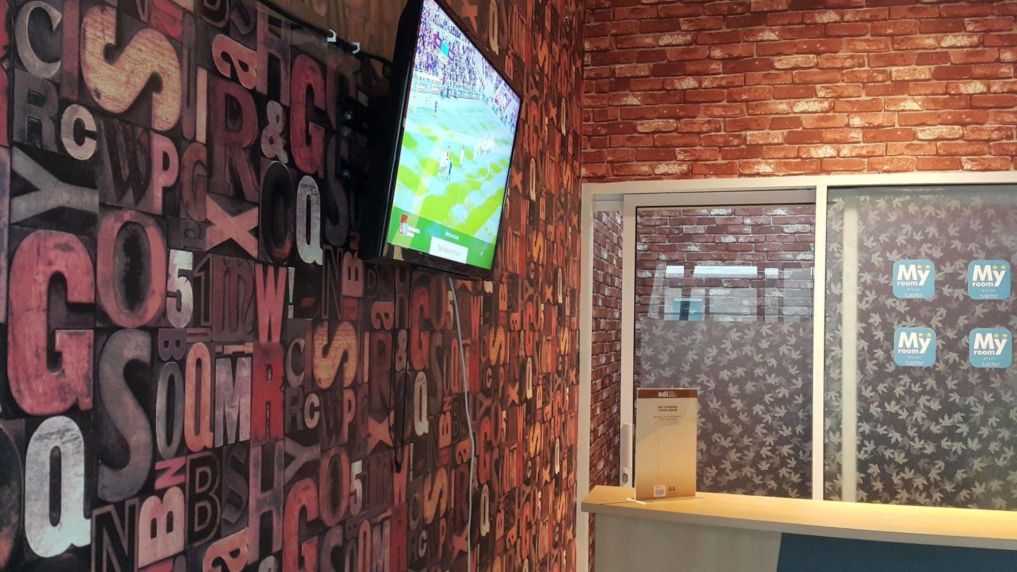 Myrooms Бекаси Екстериор снимка